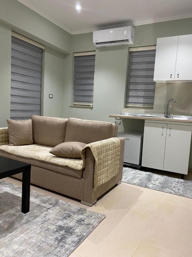 Cozy Guesthome คอร์เชอ ภายนอก รูปภาพ